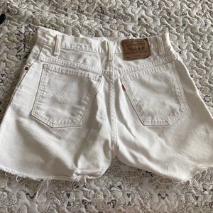 Vintage High Waisted Levi’s 951 White Shorts